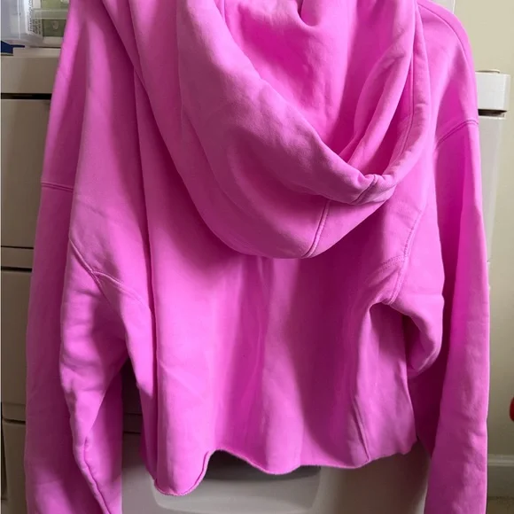 GAP Vibrant Pink Women's Cropped Hoodie - Picture 7 of 8